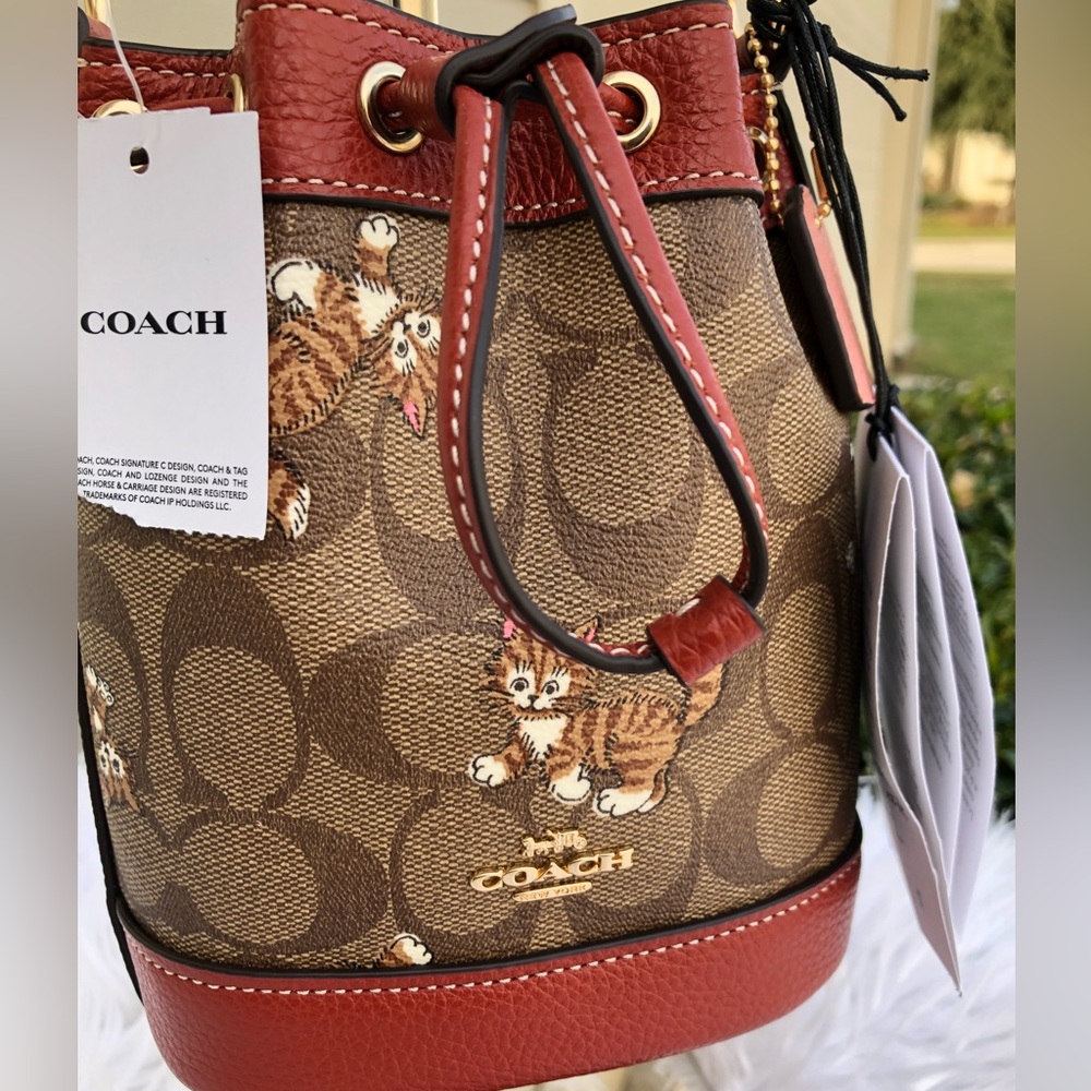 New 🎀 Coach Mini Dempsey Bucket Bag In Signature Canvas With Kitten Print Cat - Picture 7 of 15